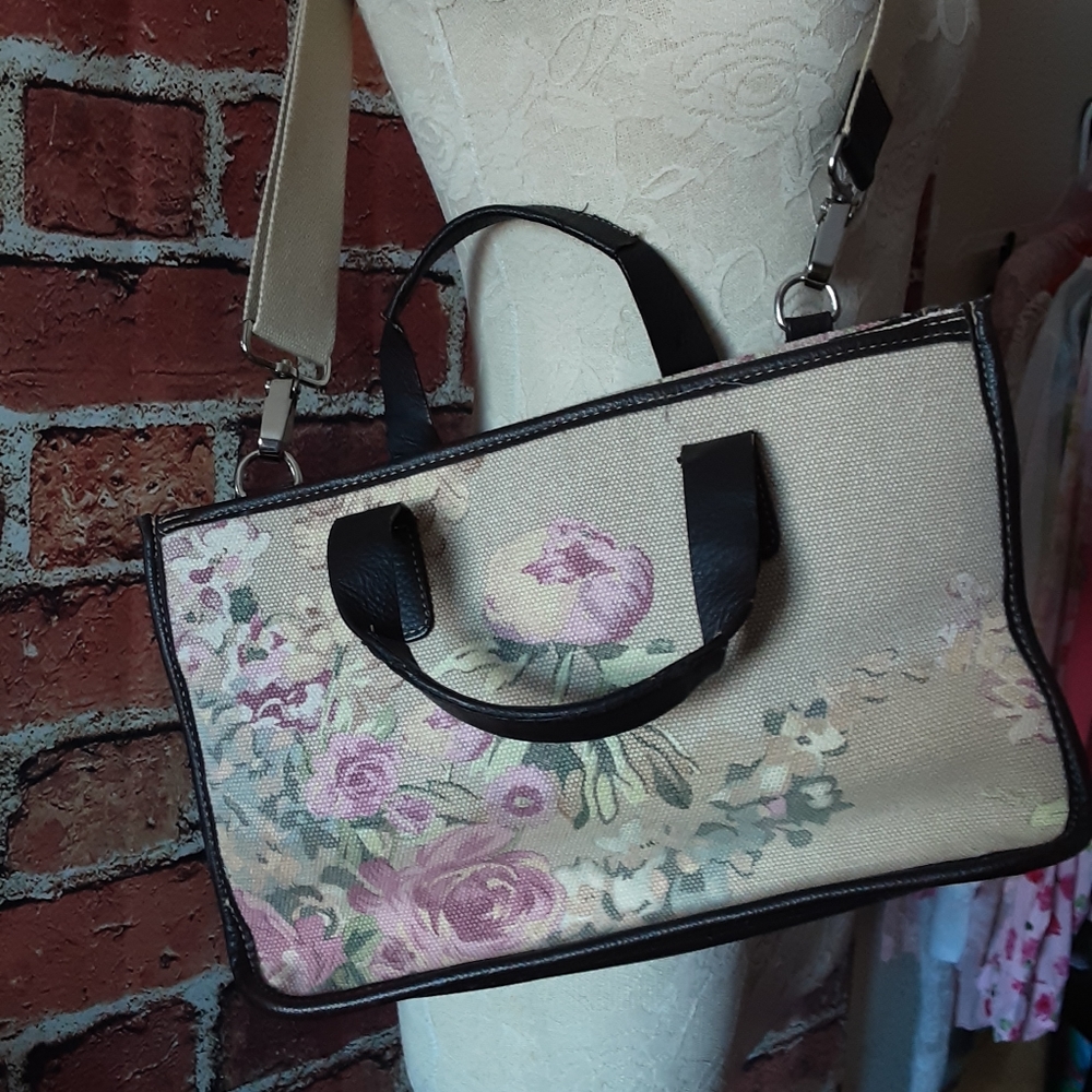 Caribbean Joe Handbag.